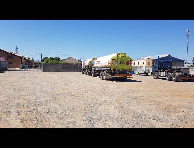 500M² FACTORY TO LET IN KRAAIFONTEIN INDUSTRIA